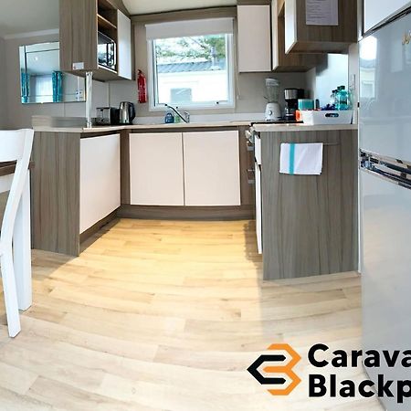 Caravan ブラックプール エクステリア 写真