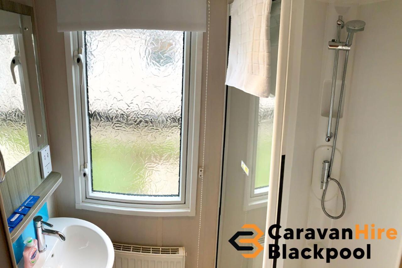 Caravan ブラックプール エクステリア 写真