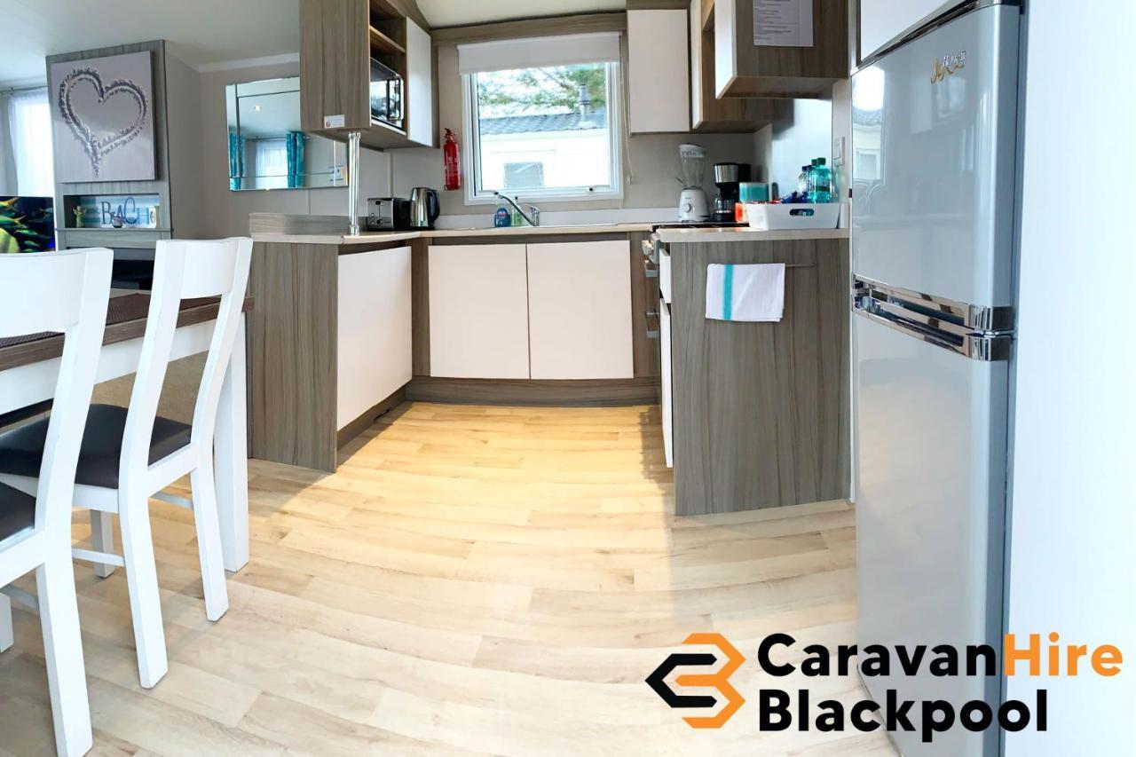 Caravan ブラックプール エクステリア 写真